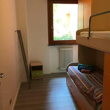 Flat With Pool Lake View * בלביו
